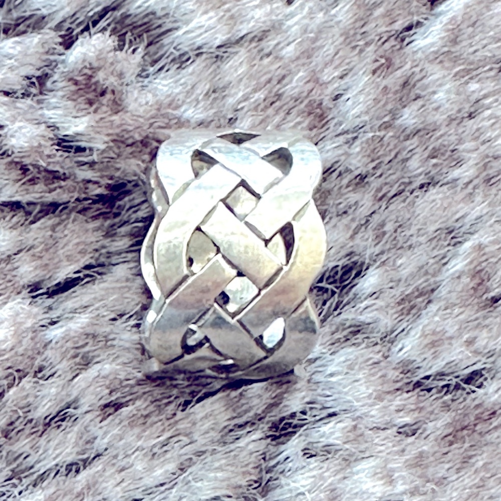 Elegant Sterling Silver Ring Woven Design